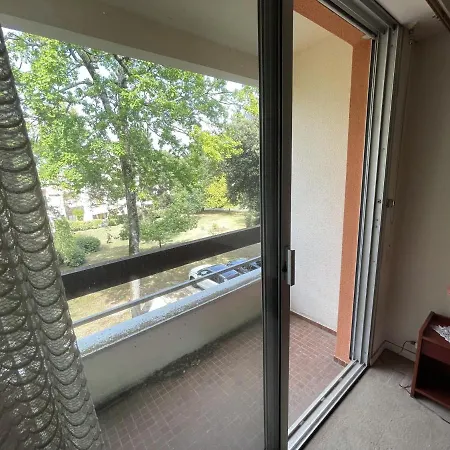 F3 A Deux Pas De La Plage Avec Balcon - - Fr-1-71-101 *